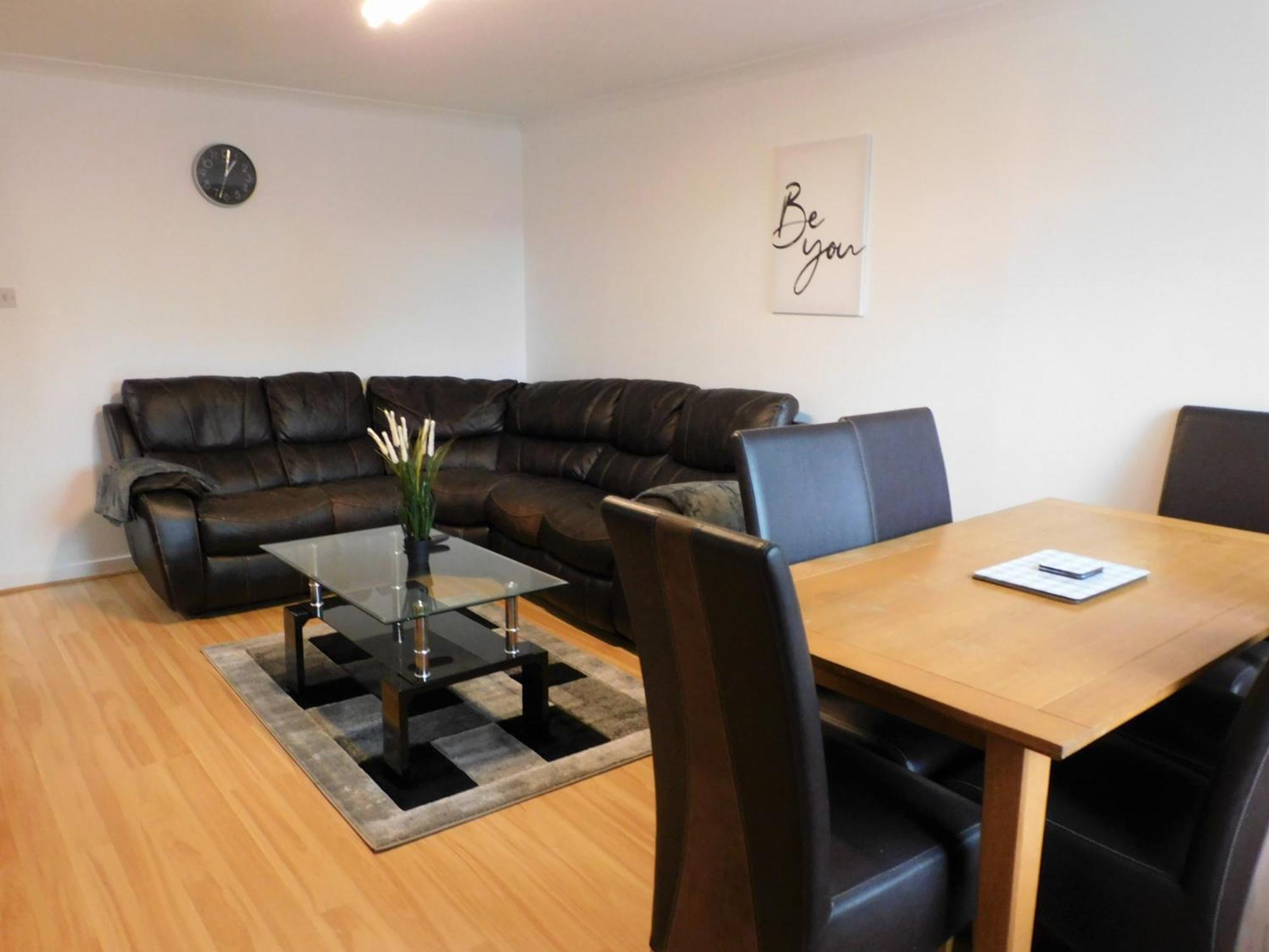 2 Bed Apt On Quiet Cul-De-Sac, Fab Location Paisley Esterno foto